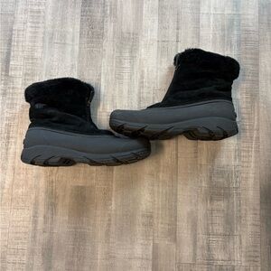 Sorel Women’s Angle Zip Boots